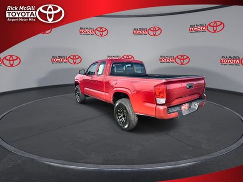 Used 2017 Toyota Tacoma SR w/ SR Convenience Package RWD image 6