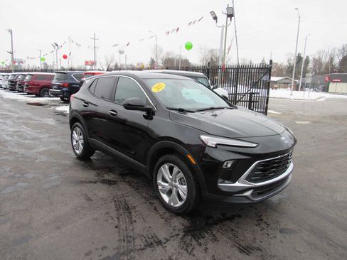 Used 2025 Buick Encore GX Preferred image 3