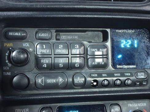 Used 1998 Chevrolet Corvette Convertible w/ Memory Pkg image 16