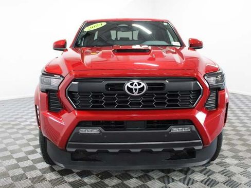 Certified 2024 Toyota Tacoma TRD Sport w/ TRD Sport Upgrade Package AWD/4WD image 9