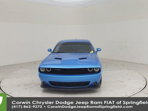 Used 2016 Dodge Challenger R/T Scat Pack w/ Leather Interior Group RWD image 5