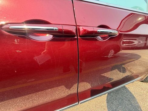 Used 2019 Chrysler Pacifica Touring-L FWD image 16