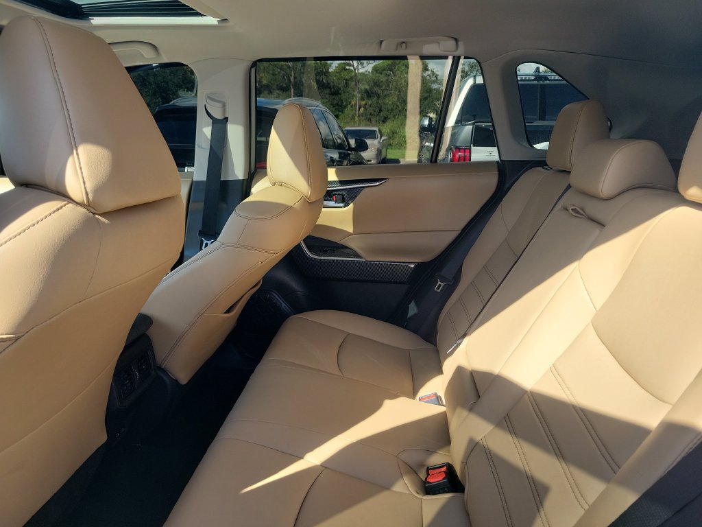 Certified 2022 Toyota RAV4 XLE Premium FWD image 22