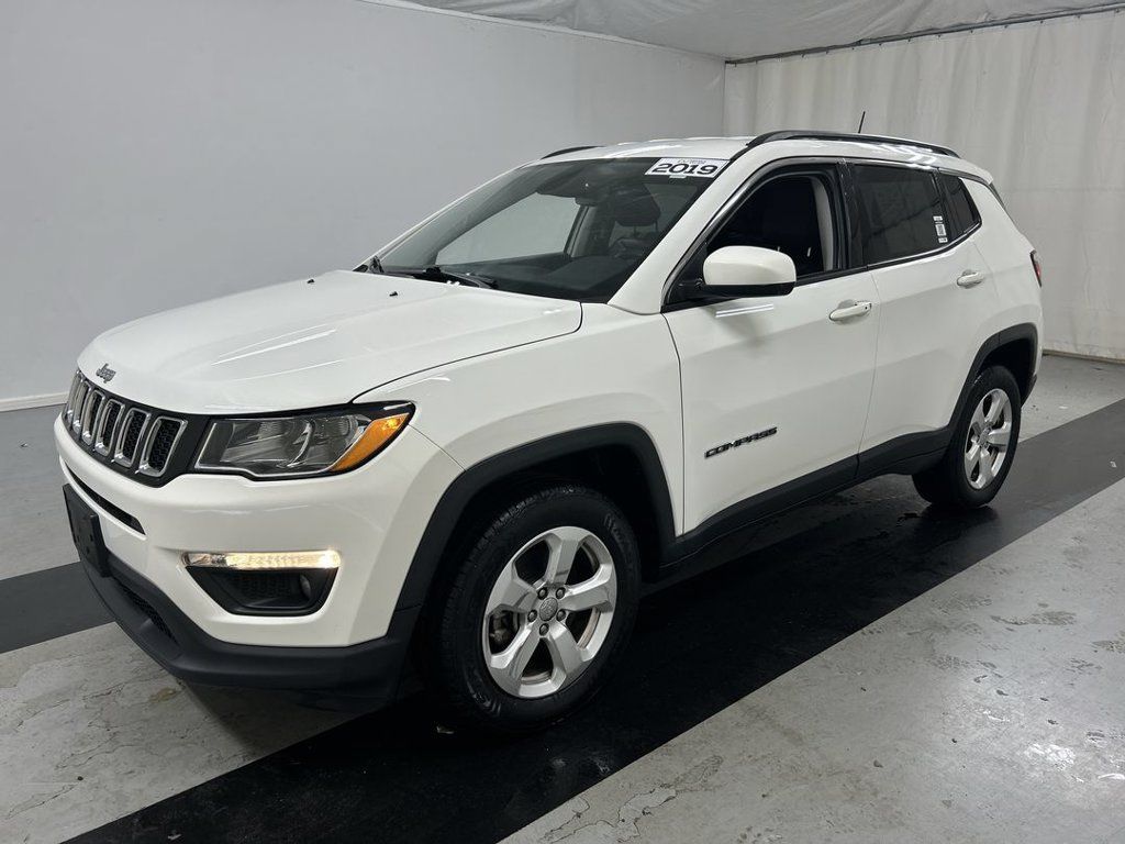 Used 2019 Jeep Compass Latitude w/ Popular Equipment Group AWD/4WD image 5