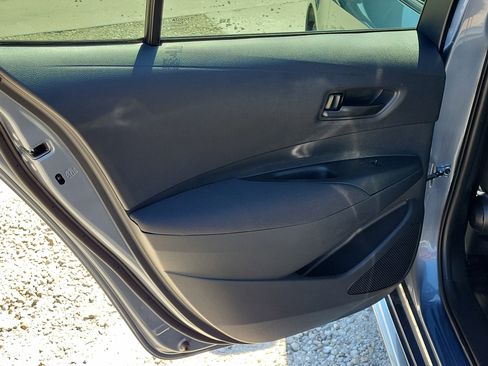 Used 2025 Toyota Corolla LE image 12