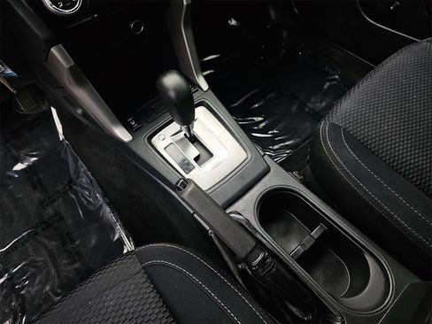 Used 2016 Subaru Forester 2.5i Premium image 24