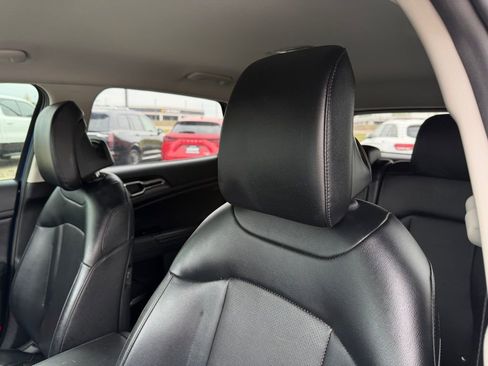 Used 2023 Kia Sportage EX image 16