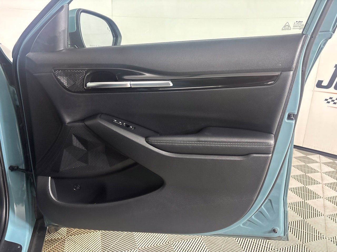 Used 2024 Kia Seltos EX AWD/4WD image 30