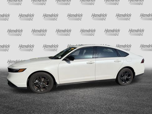 Used 2025 Honda Accord SE image 6