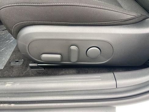 New 2025 Hyundai Ioniq 6 SE image 19