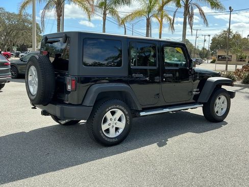 Used 2013 Jeep Wrangler Unlimited Sport image 11