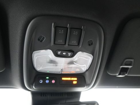 New 2026 GMC Canyon Denali image 19