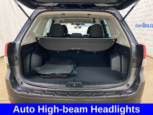 Used 2023 Subaru Forester Premium AWD/4WD image 18