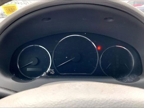 Used 2010 Toyota Sienna image 16