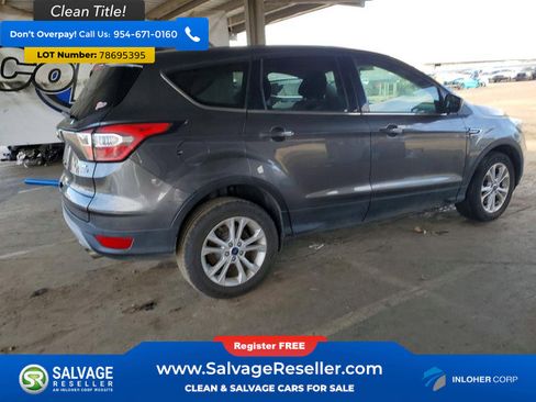 Used 2017 Ford Escape SE image 4