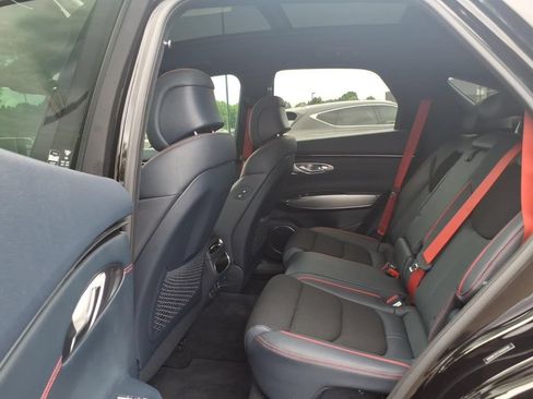 Used 2025 Genesis GV70 3.5T Sport AWD/4WD image 11