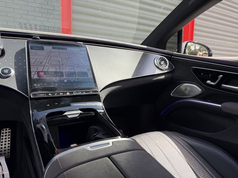 Used 2022 Mercedes-Benz EQS 450+ Sedan image 20