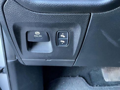 Used 2022 RAM 1500 Big Horn AWD/4WD image 19