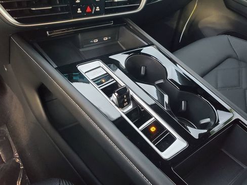New 2026 Volkswagen Atlas Cross Sport SE AWD/4WD image 9
