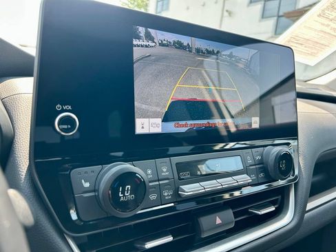 Certified 2025 Toyota Grand Highlander FWD image 26