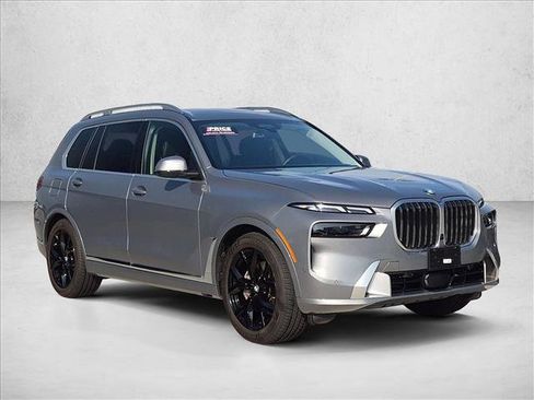 Used 2026 BMW X7 xDrive40i AWD/4WD image 3