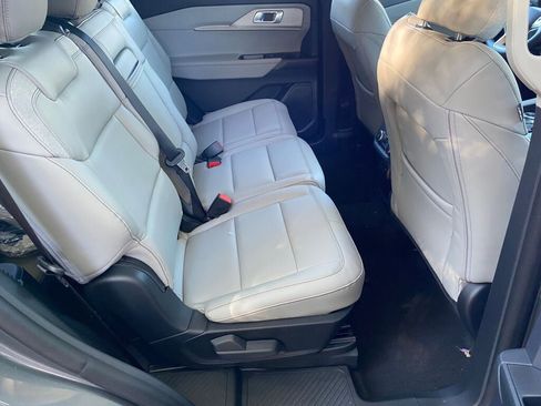 New 2026 Ford Explorer Active w/ Active Comfort Package image 18
