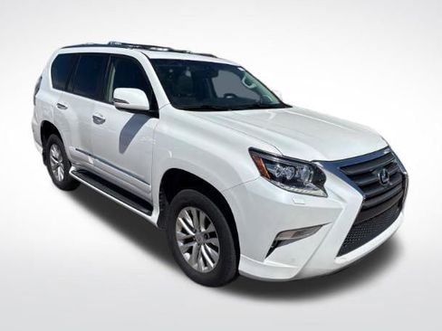 Used 2019 Lexus GX 460 AWD/4WD image 3