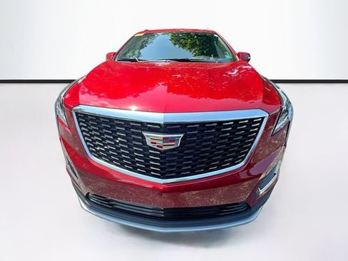 Used 2024 Cadillac XT5 Premium Luxury AWD/4WD image 2
