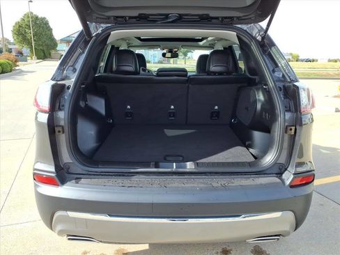 Used 2022 Jeep Cherokee Limited AWD/4WD image 24