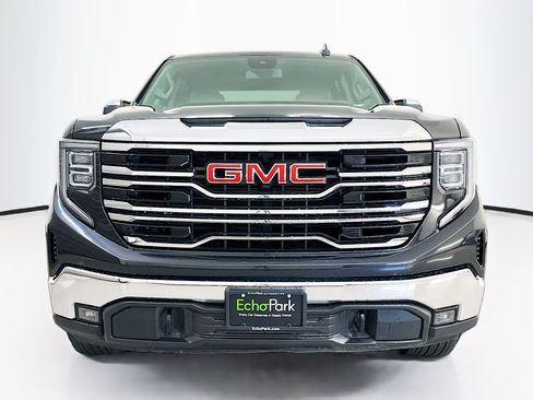 Used 2025 GMC Sierra 1500 SLT AWD/4WD image 2