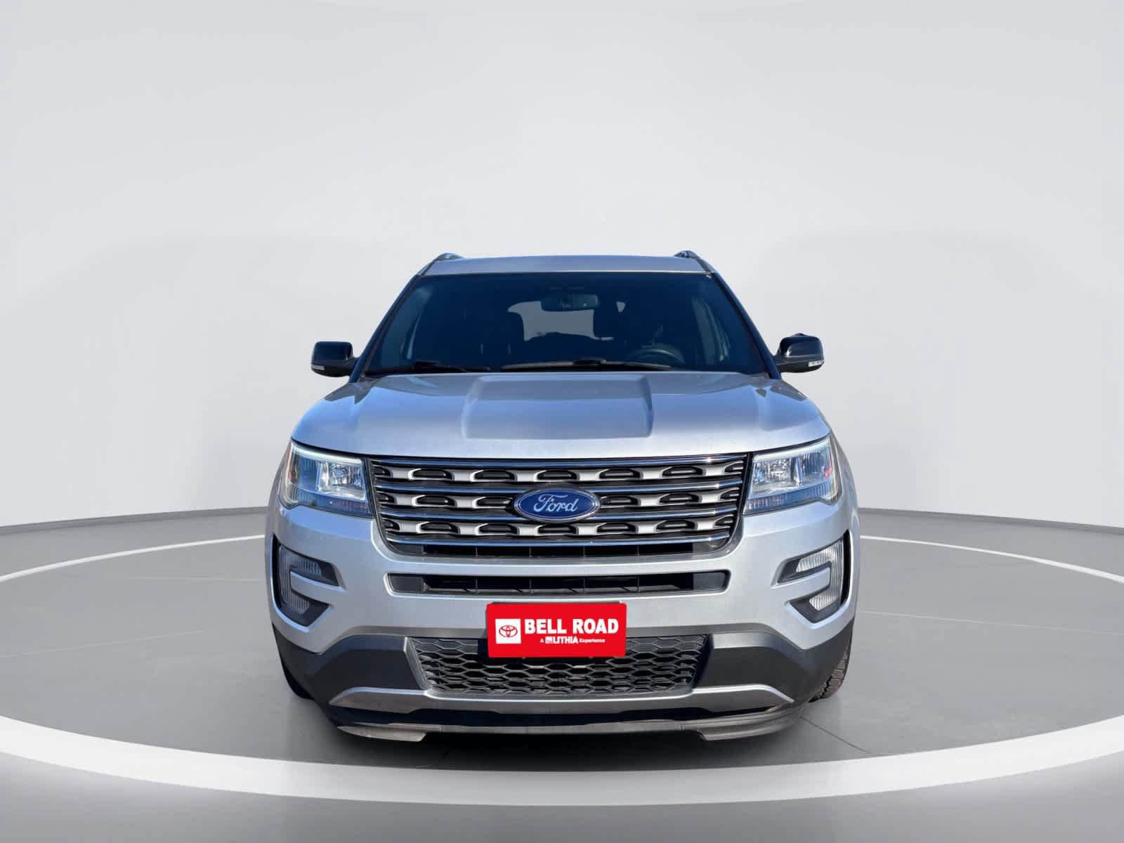 Used 2017 Ford Explorer XLT w/ Equipment Group 201A FWD image 7