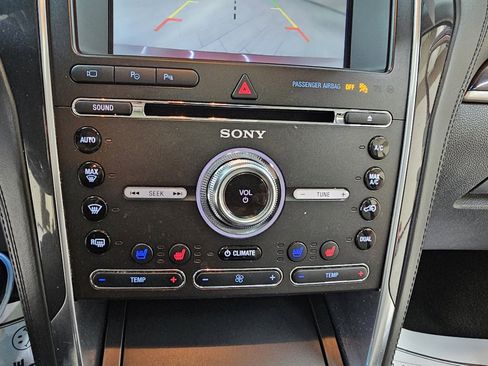 Used 2016 Ford Explorer Platinum image 37