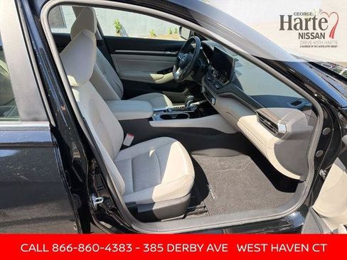 Certified 2023 Nissan Altima 2.5 SV w/ SV Premium Package AWD/4WD image 20