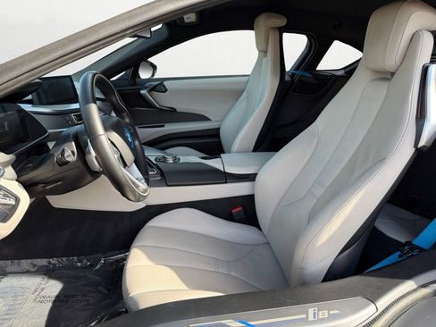 Used 2014 BMW i8 image 9