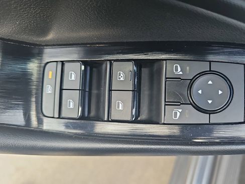 Used 2024 Nissan Rogue S AWD/4WD image 25