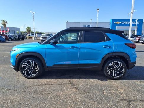 Used 2025 Chevrolet TrailBlazer RS w/ Driver Confidence Package FWD image 4