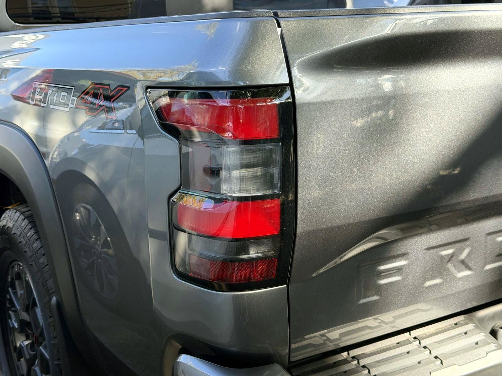 Used 2023 Nissan Frontier PRO-4X w/ Pro-4X Premium Package AWD/4WD image 10