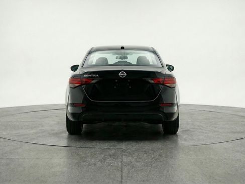 Used 2025 Nissan Sentra SV image 6