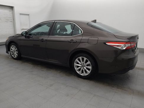 Used 2020 Toyota Camry LE w/ Carpet Mat Package image 3