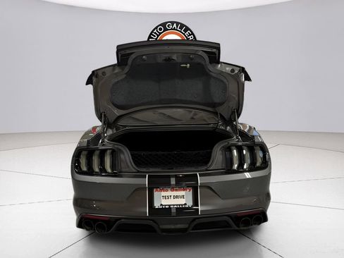 Used 2017 Ford Mustang Shelby GT350 RWD image 29