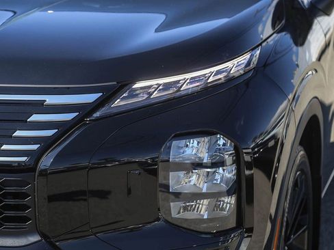 New 2026 Nissan Rogue Platinum AWD/4WD image 4