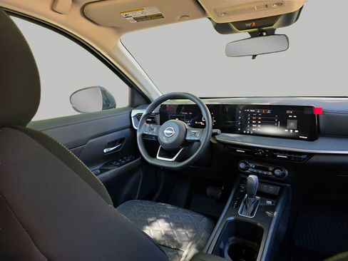 New 2026 Nissan Kicks SV w/ Charging Package FWD image 8