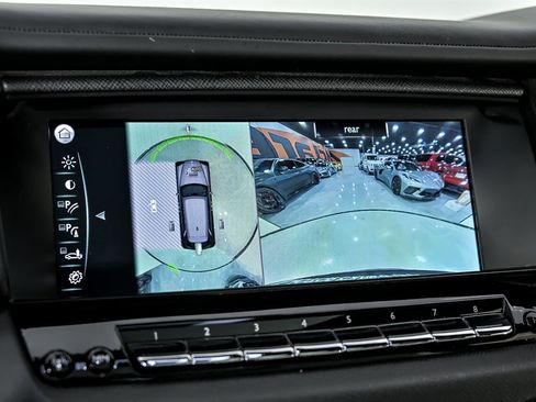 Used 2019 Rolls-Royce Cullinan image 32