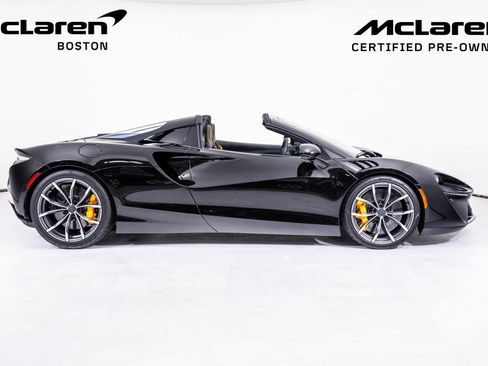 Used 2025 McLaren Artura Spider image 8