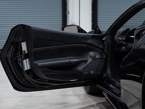 Used 2018 Ferrari 488 Spider image 27