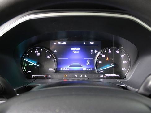 Used 2022 Ford Escape SE image 12