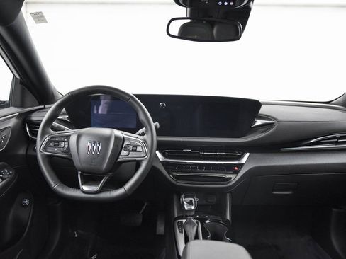 Used 2025 Buick Envista Avenir image 24