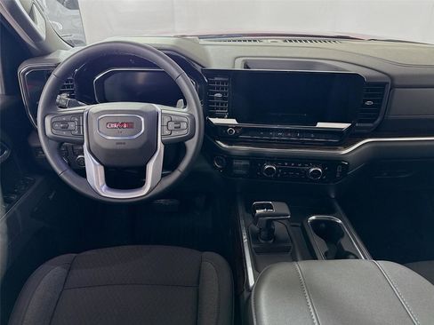 New 2026 GMC Sierra 1500 Elevation image 2