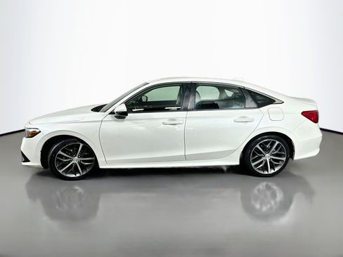 Used 2023 Honda Civic Touring image 4