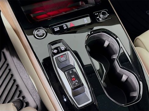 Used 2025 Audi A5 2.0T Premium Plus image 18